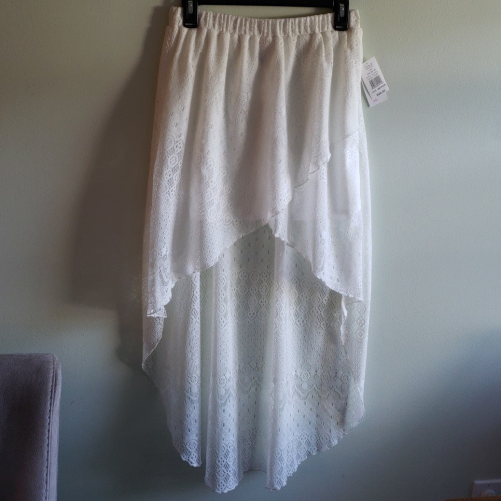 *NWT* White Lace High-Low Skirt
